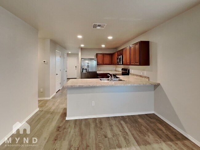 Building Photo - 7415 Twin Pine Ct