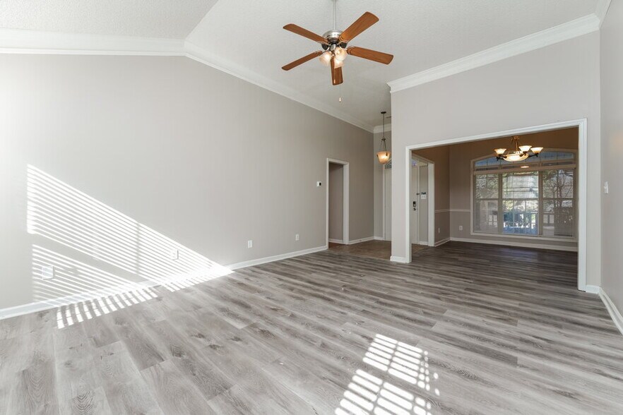 Building Photo - 2001 Reserve Pkwy