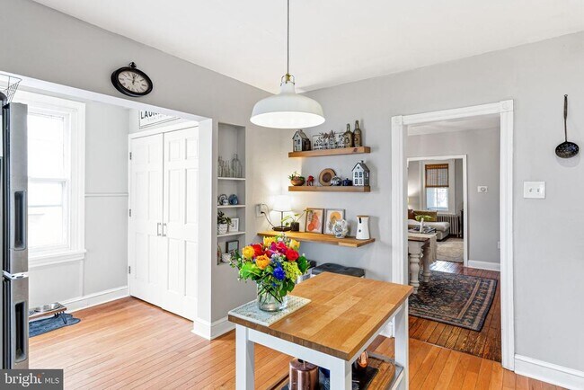 Building Photo - 7717 Flourtown Ave