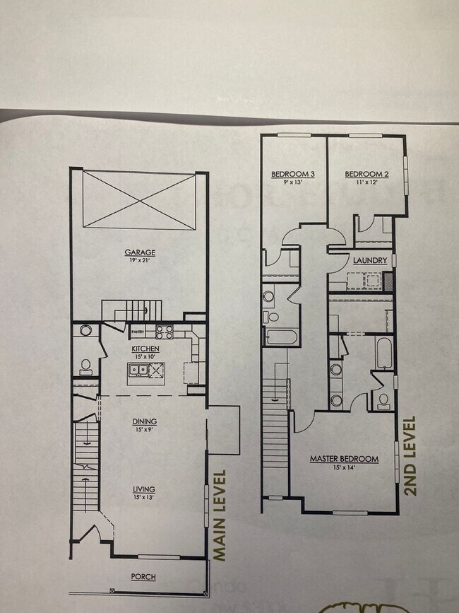 Building Photo - Spacious 3-Bedroom End-Unit Townhome for R...