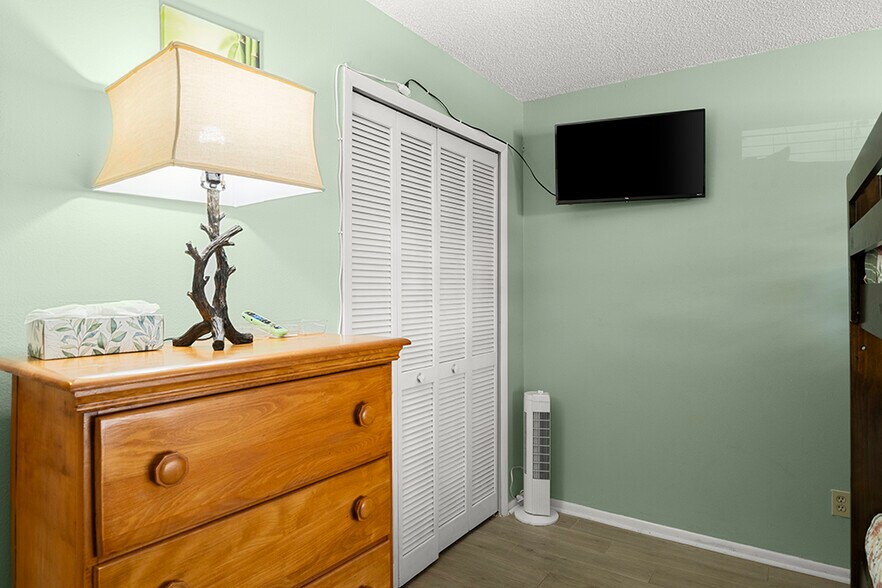 Building Photo - 5014 Gainsville Dr