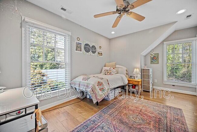 Building Photo - 805C Lafayette Street