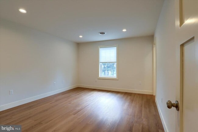 Building Photo - 45 N Penn St