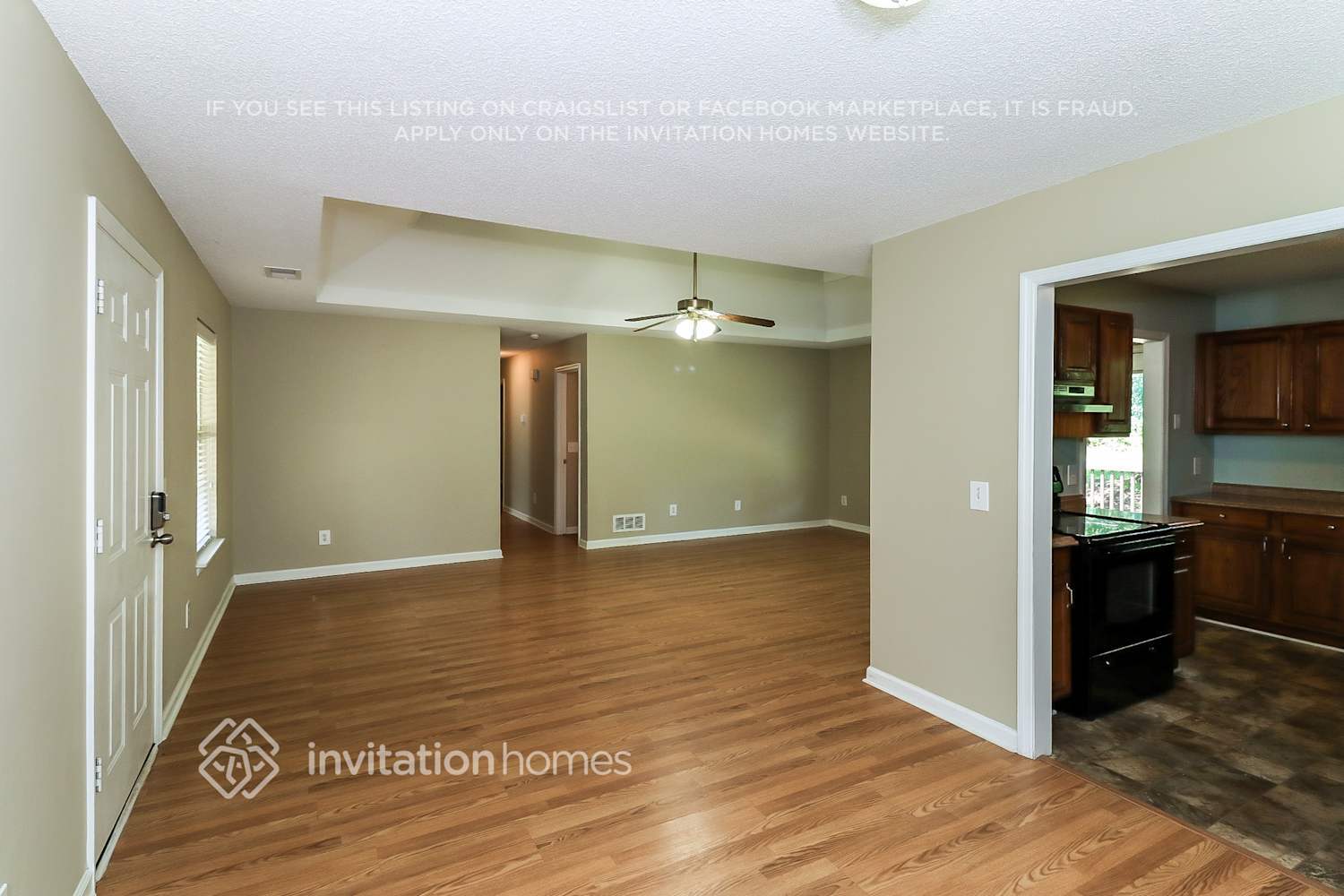 Building Photo - 1870 Chadwick Dr