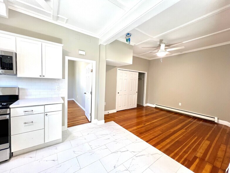 Kitchen/Living Room - 6 Holland St