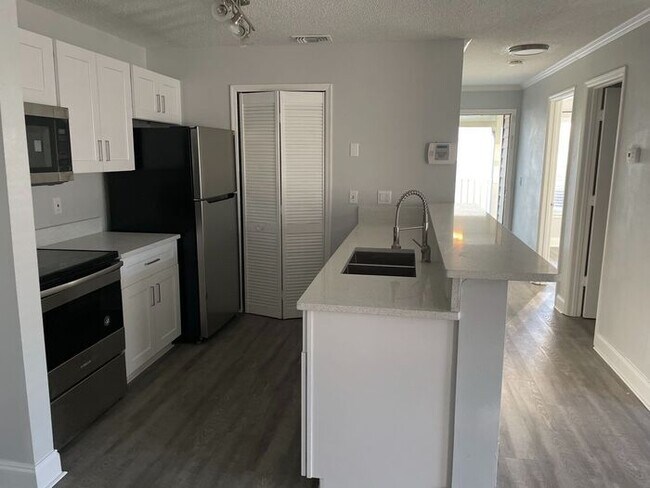 Building Photo - 2 Bedroom 2 bathroom in Orlando