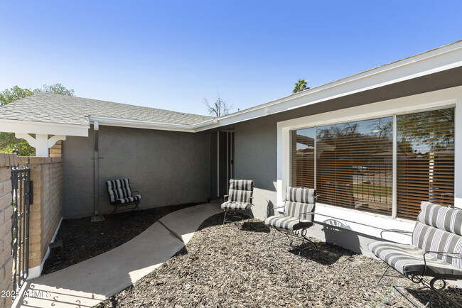 Building Photo - 15218 N 37th Ave