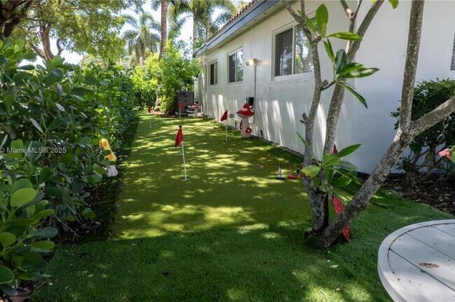 Building Photo - 1116 SE 13th Ct