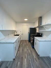 Building Photo - 3421 E McKinley Ave