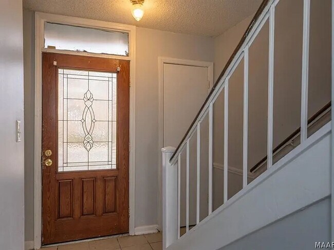 Building Photo - 548 Winston Dr