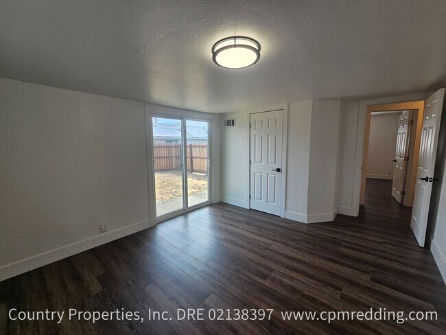 Building Photo - 2711 Reservoir Ln