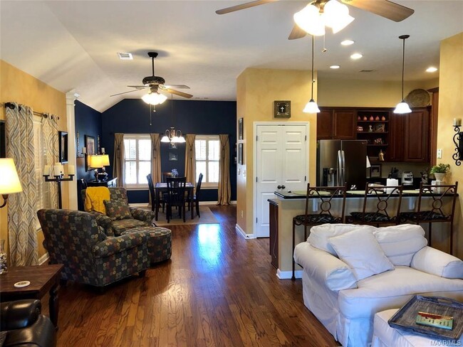 Building Photo - 9225 Harrington Cir