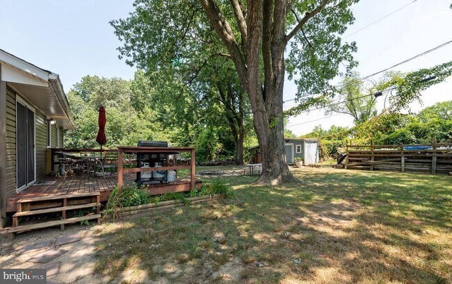 Building Photo - 609 Wingleaf Ct