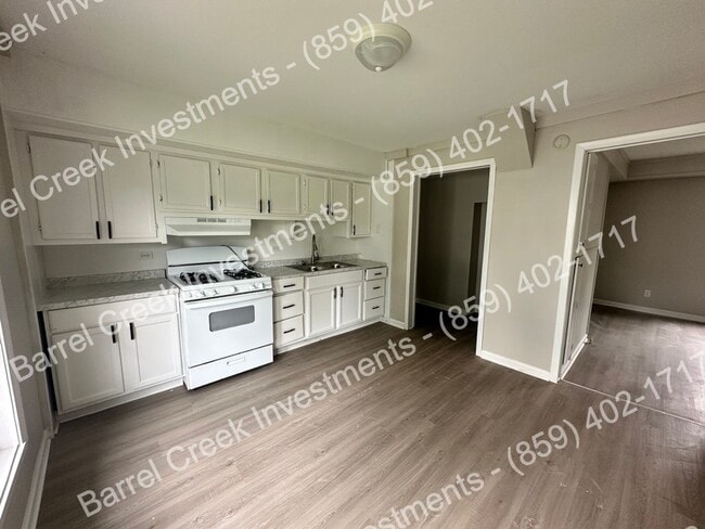 Building Photo - Spacious 3-Bedroom, 1-Bath Home with Newly...