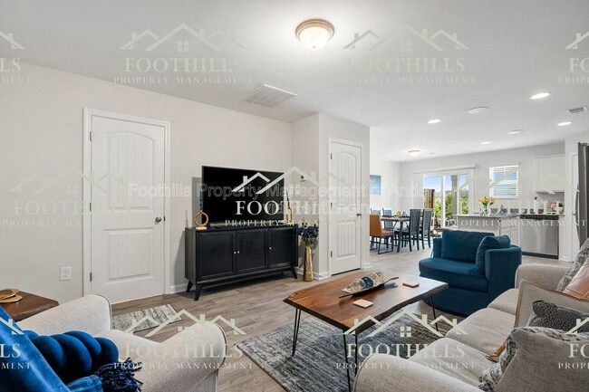 Building Photo - 145 Adger Rd