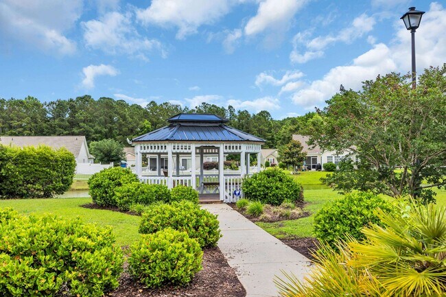 Building Photo - 101 Zinnia Dr