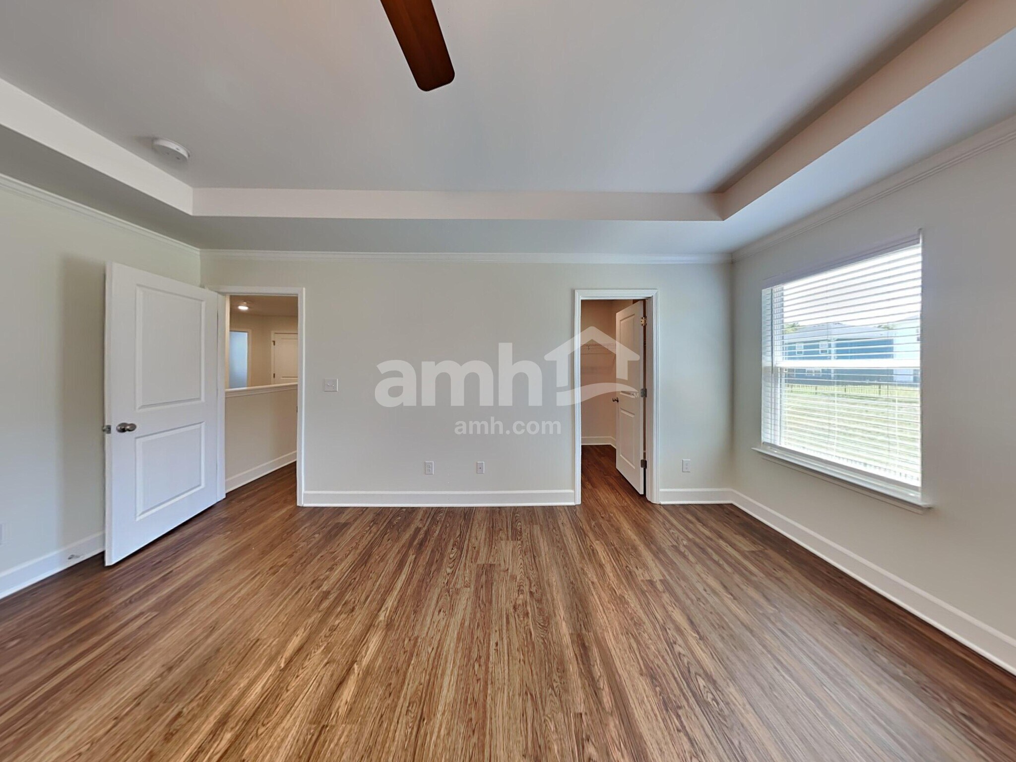 Building Photo - 5708 Lakemont Dr