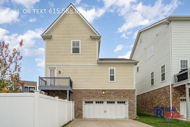 Building Photo - 353 Moira Cir