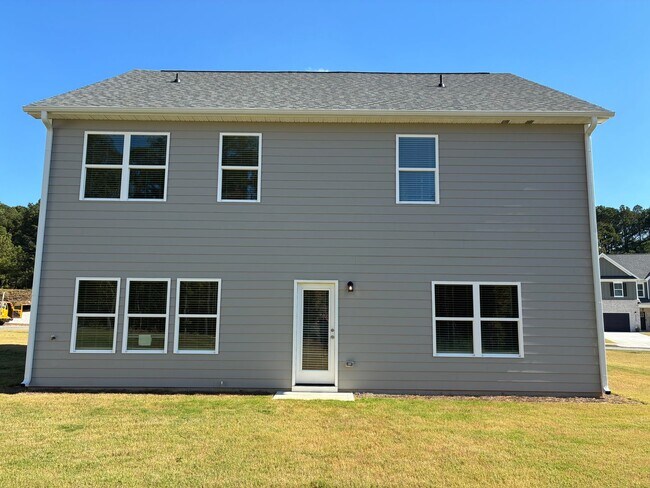 Building Photo - BRAND NEW SINGLE FAMILY HOME IN LOGANVILLE