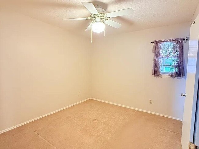 Building Photo - 7708 S Miller Blvd