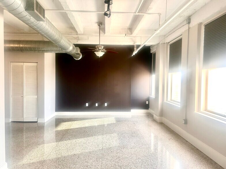 Building Photo - 221 W Lancaster Ave