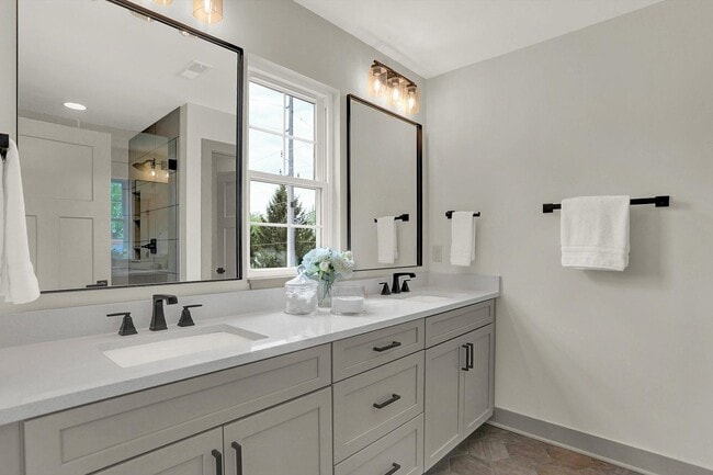 Building Photo - Brand New 4 bedroom 4 bath  Build near Eli...