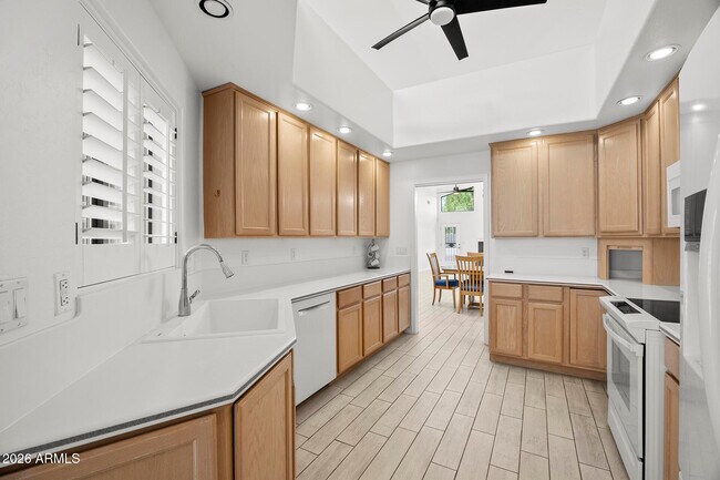 Building Photo - 8479 N 84th Pl