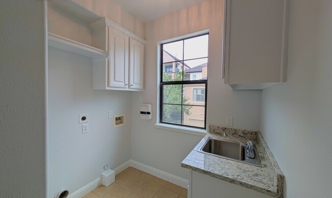 Building Photo - 1307 Riverine Ct