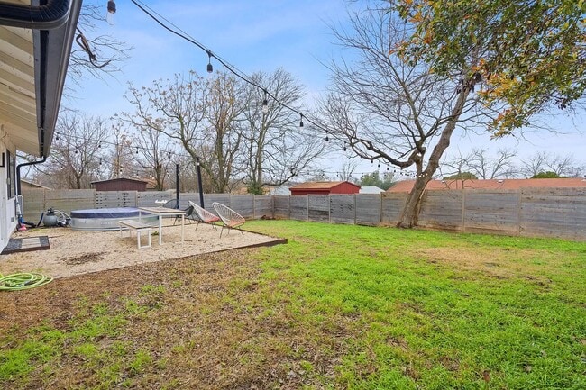 Building Photo - 7106 Colony Park Dr