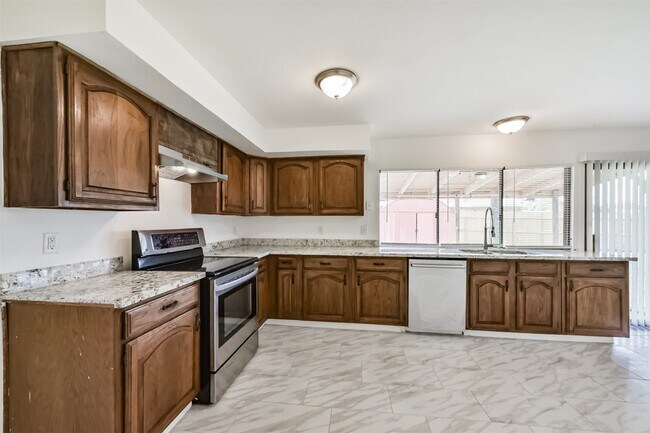 Building Photo - 5402 Dunnethead Dr