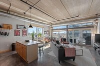 Building Photo - 710 N 4th St