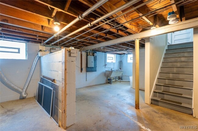 Building Photo - 845 Cleveland Dr