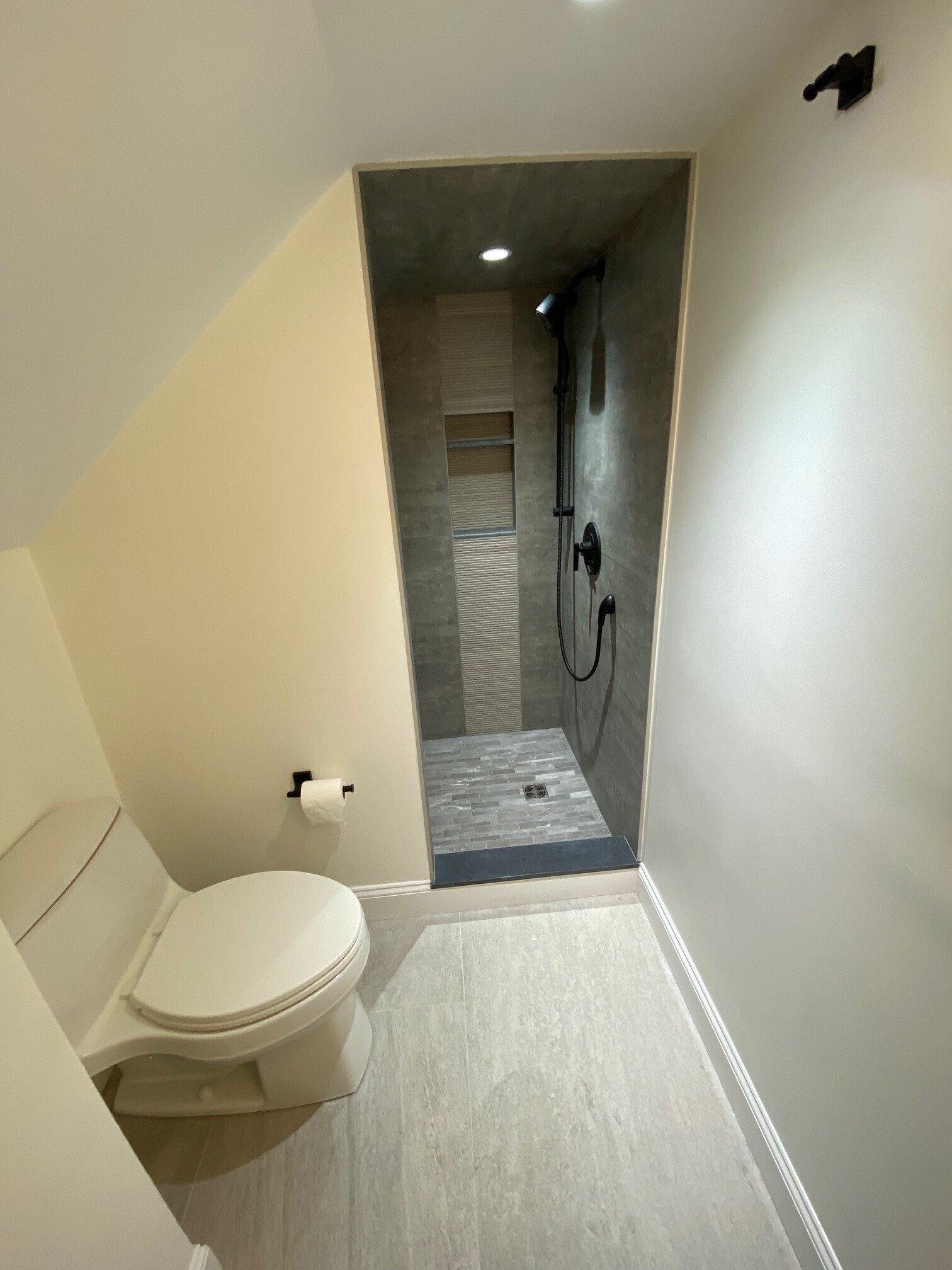 Building Photo - 458 Beacon St