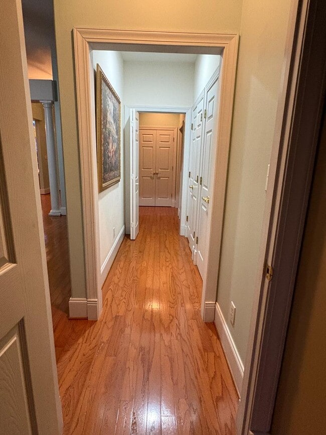 Building Photo - 533 Stonemason Dr