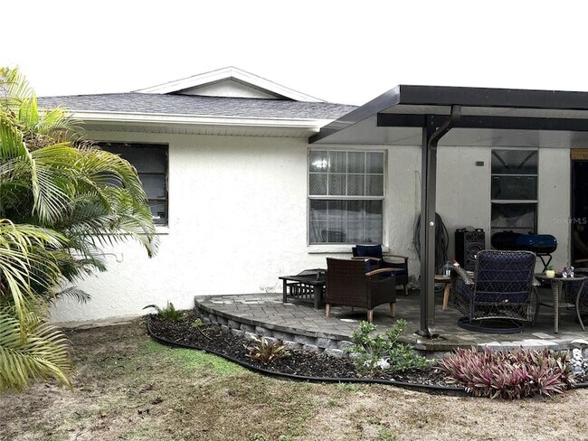 Building Photo - 2122 Winningway St