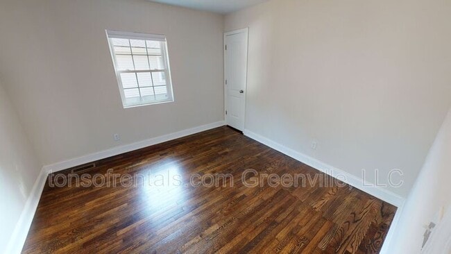 Building Photo - 217 Brockman Ave