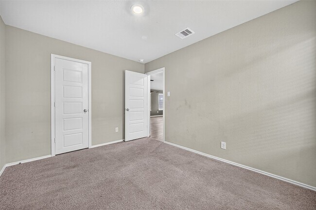 Building Photo - 6747 Scarlet Sagebrush St