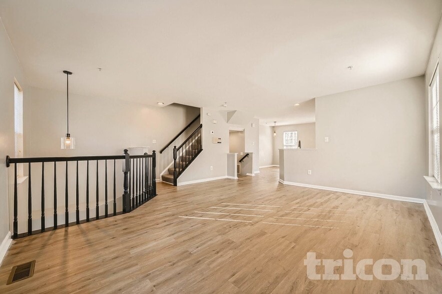 Building Photo - 4112 Brown Bark Cir