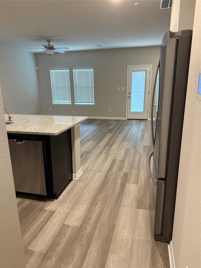 Building Photo - 1850 Settlers Glen Dr