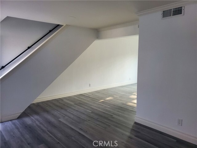 Building Photo - 10654 White Oak Dr