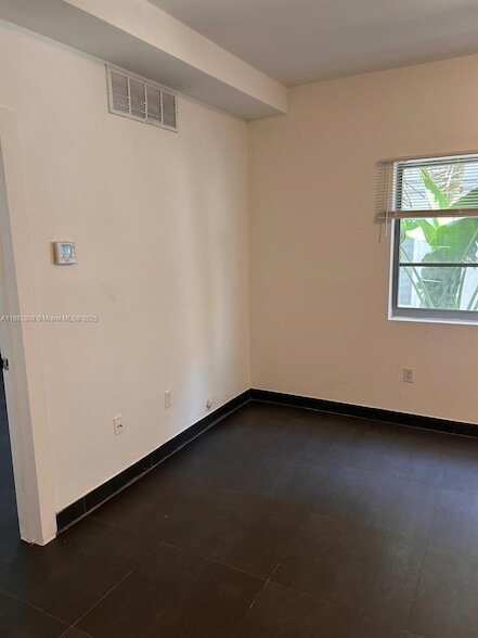 Building Photo - 1600 Euclid Ave