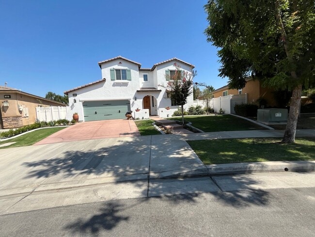 Building Photo - 14816 Huckleberry Dr