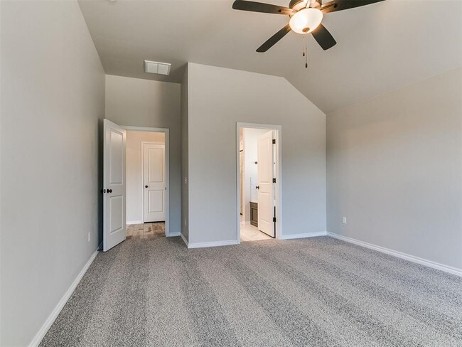 Building Photo - 12028 Rockbed Dr