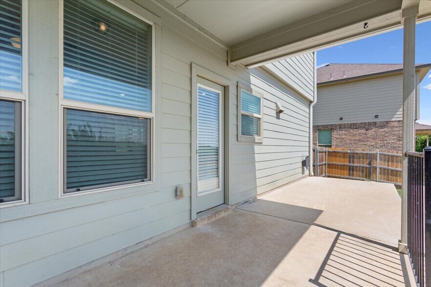 Building Photo - 6317 Elephant Butte