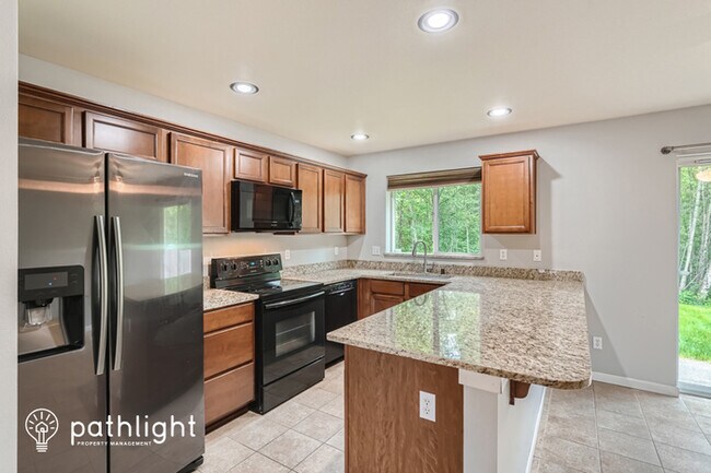 Building Photo - 10012 200th St E, Graham, WA, 98338