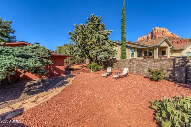 Building Photo - 70 Bell Rock Dr