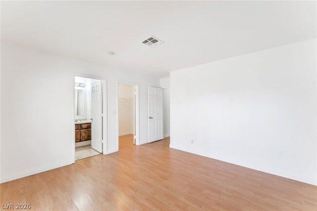 Building Photo - 4744 Denwood Dr