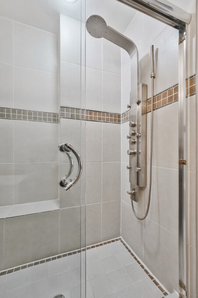 Building Photo - 1339 Riggs St NW