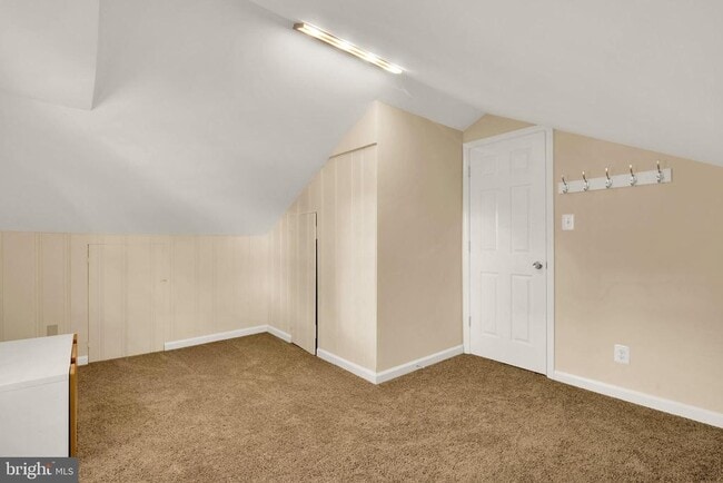 Building Photo - 805 31st St S