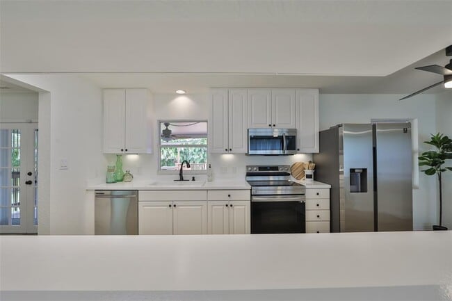 Building Photo - 6145 1st Ave N